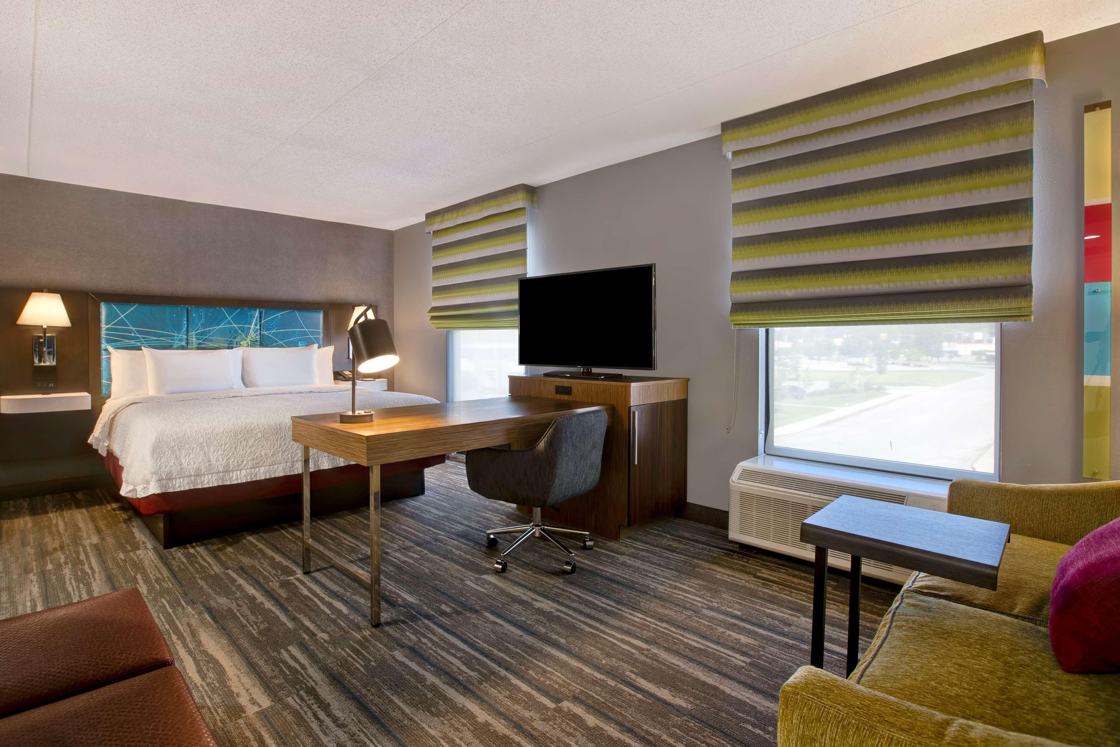 Hampton Inn Олив Бранч Екстериор снимка