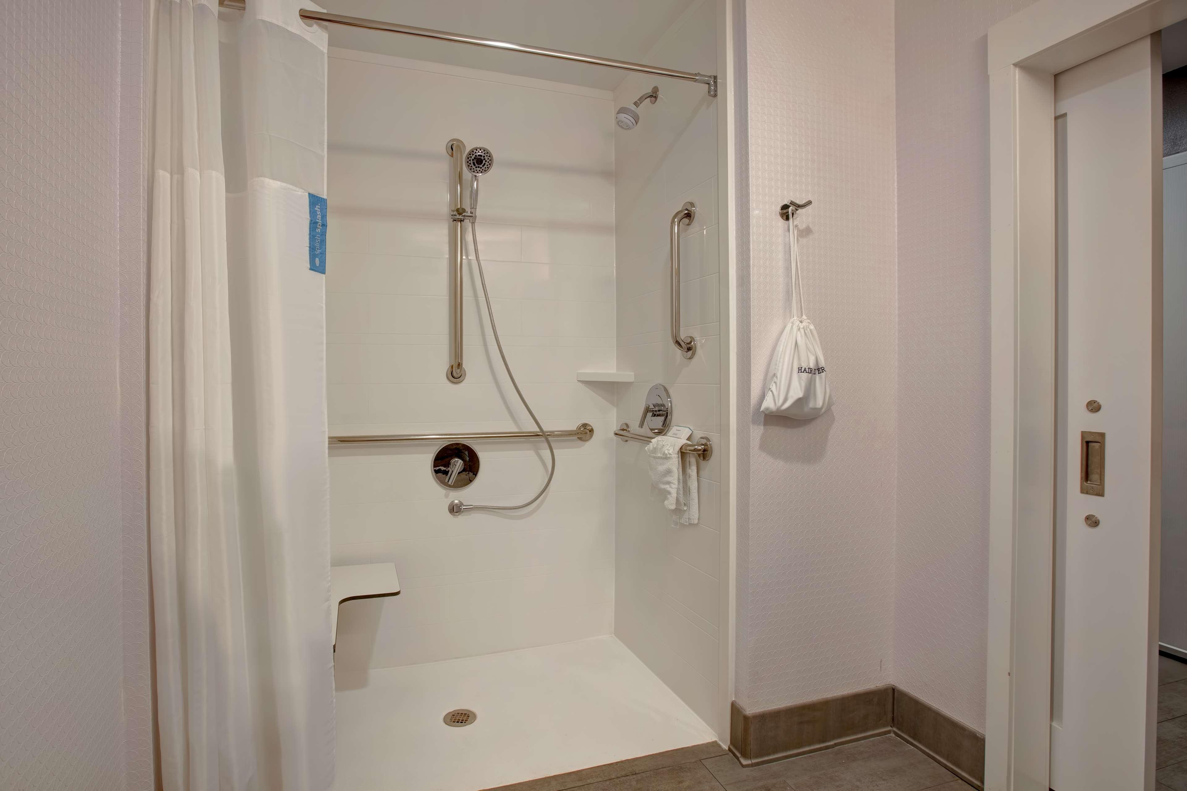 Hampton Inn Олив Бранч Екстериор снимка
