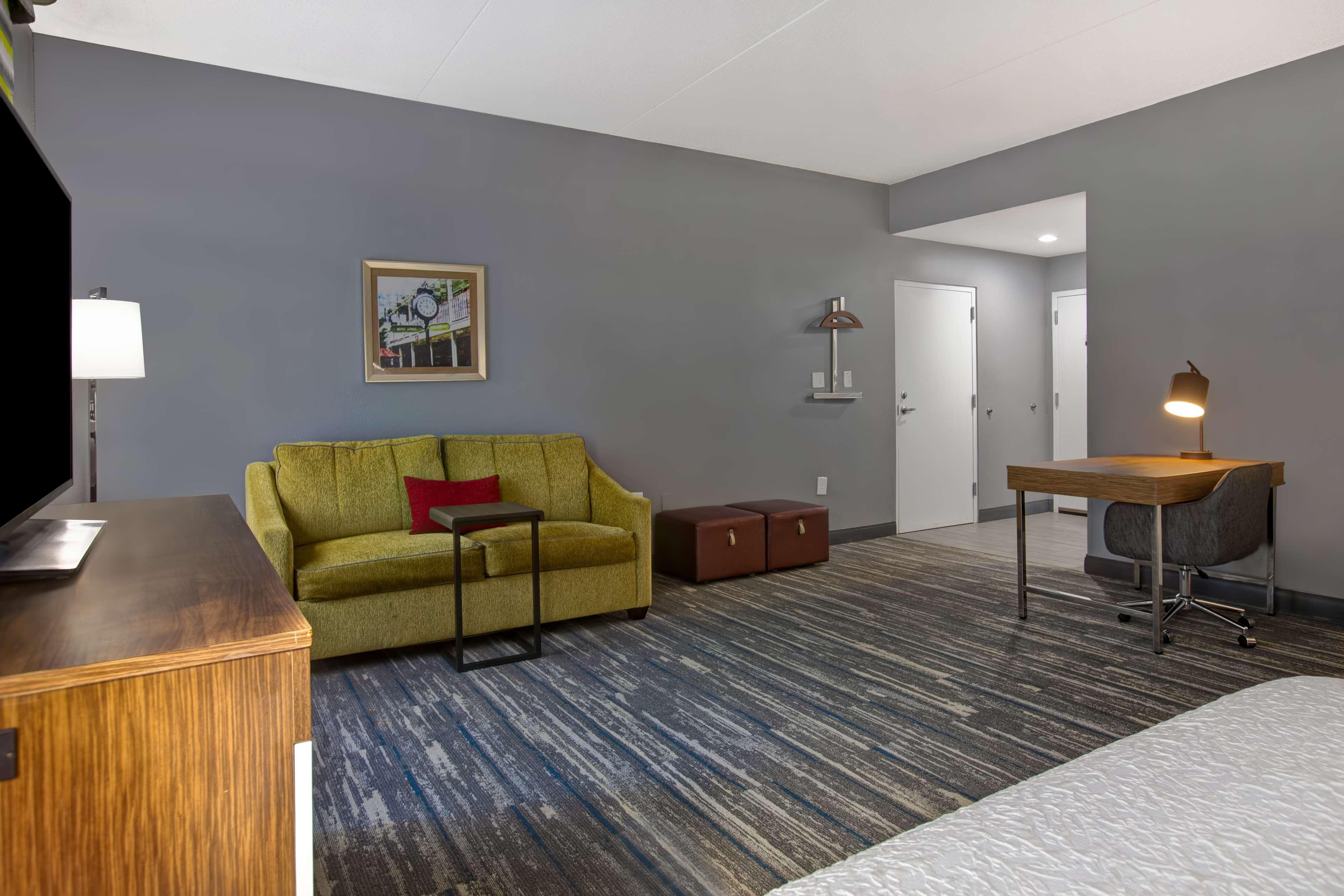 Hampton Inn Олив Бранч Екстериор снимка