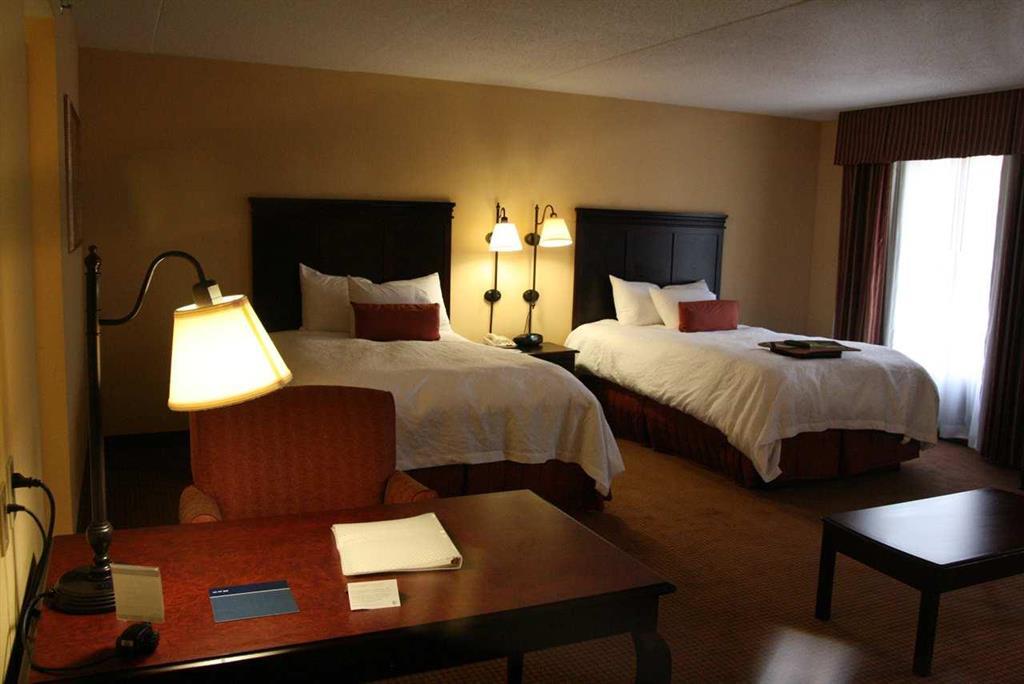 Hampton Inn Олив Бранч Стая снимка