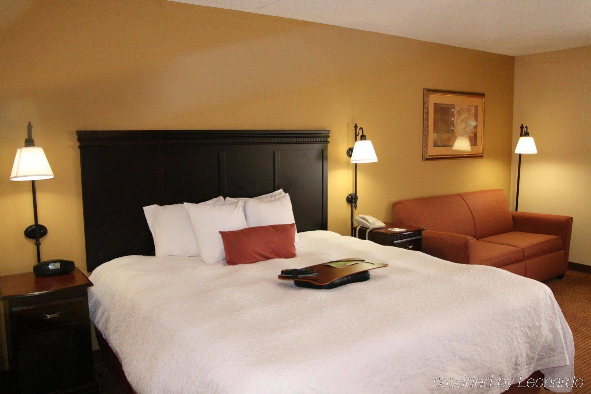 Hampton Inn Олив Бранч Стая снимка